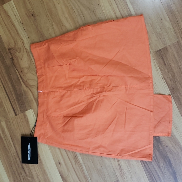 NWT Pretty Little Thing orange drape mini skirt - Picture 5 of 7